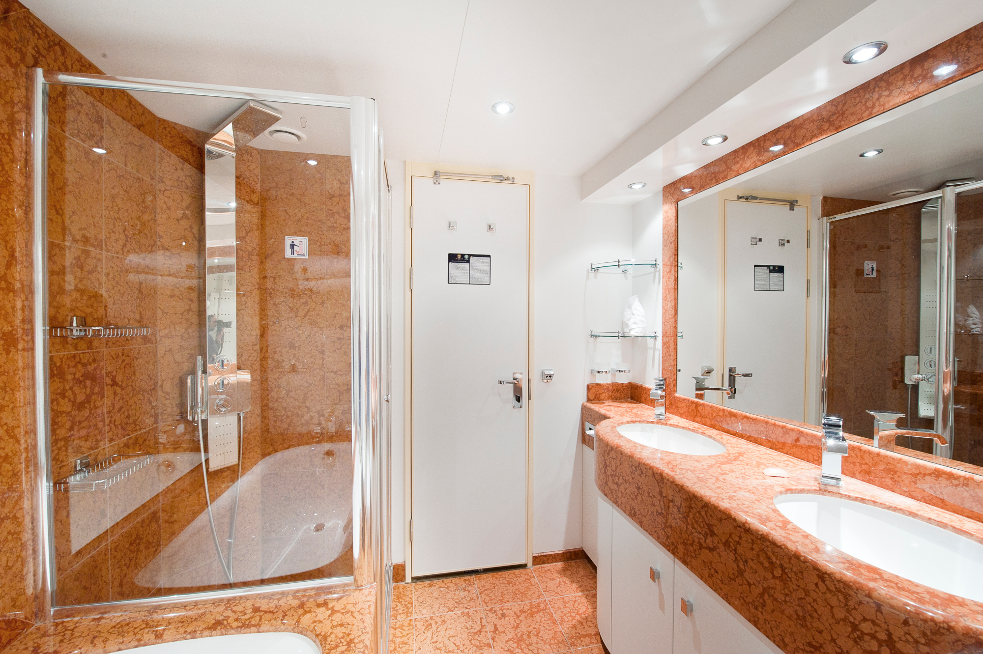 MyCruise MSC Splendida Kahytter Suite YC22